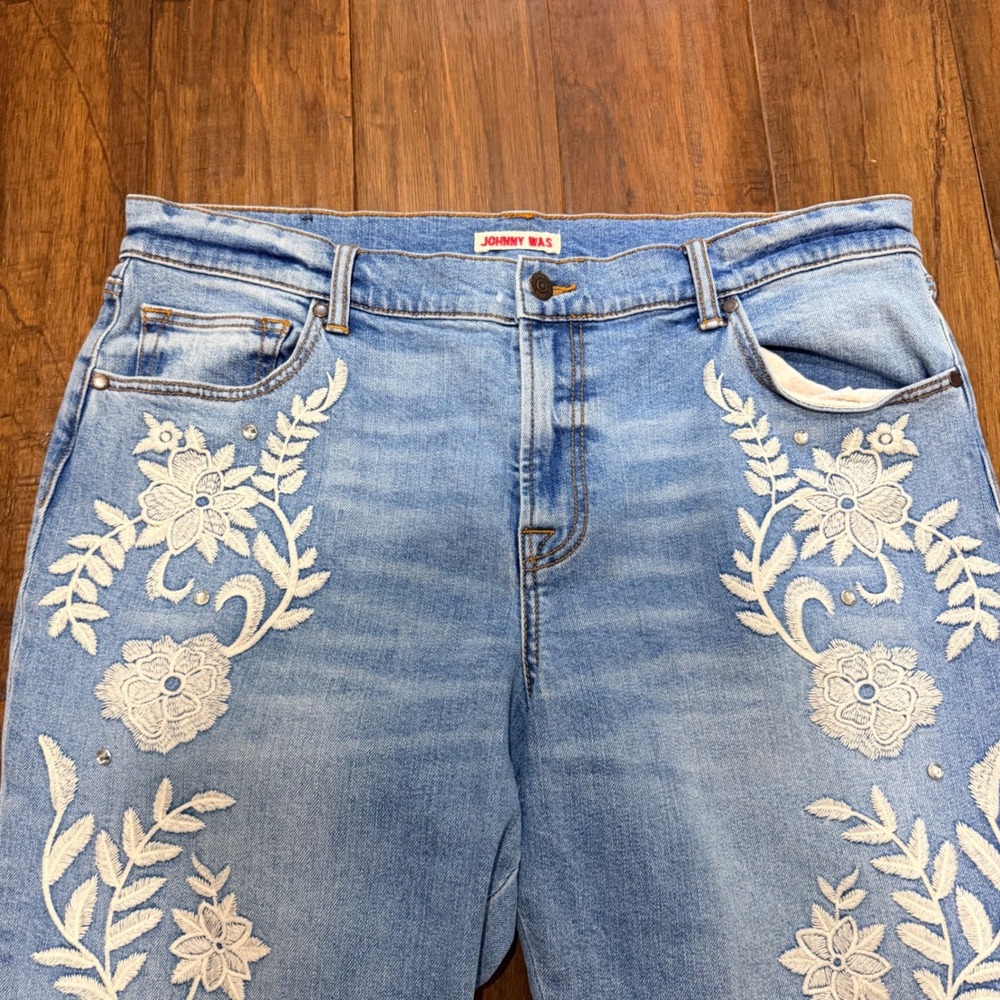 Johnny Was The Boyfriend Jean Malika Embroidered Denim Womens 33 Blue - Picture 2 of 9